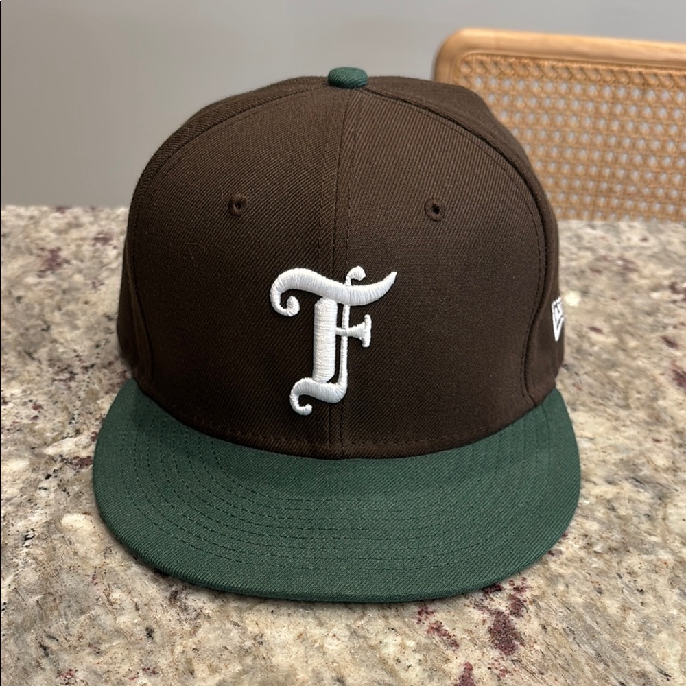 Feature New Era Green and Brown 9FIFTY Cap